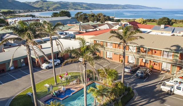 Apollo Bay Motel and Apartments