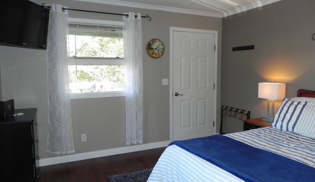 Apostle Is.'s gateway/next scenic marinas/fireplace/jacuzzi/corner w 4 windows