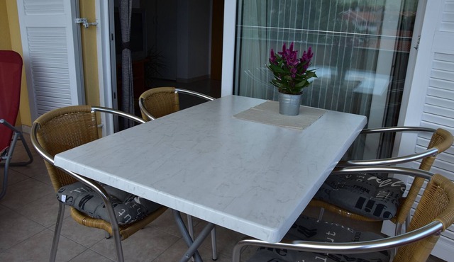 App for 1-4 people, satellite TV, air conditioning, Wi-Fi, parking