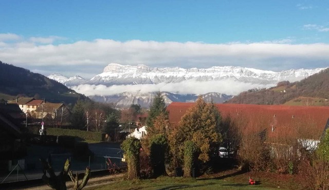 App T2 - 55m2 15 minutes from 7 Laux /Prapoutel