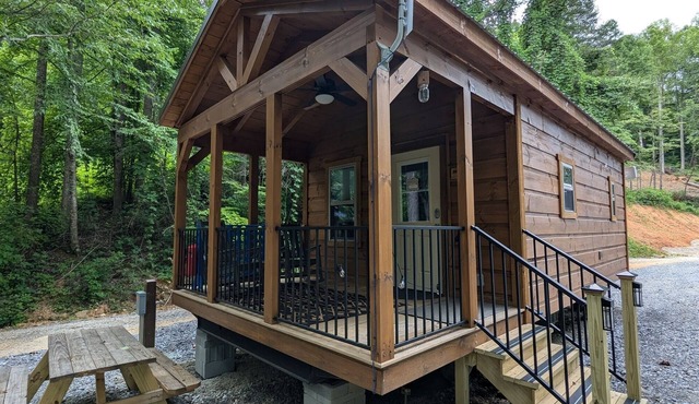 Appalachian Escape Tiny Home Near Nantahala River