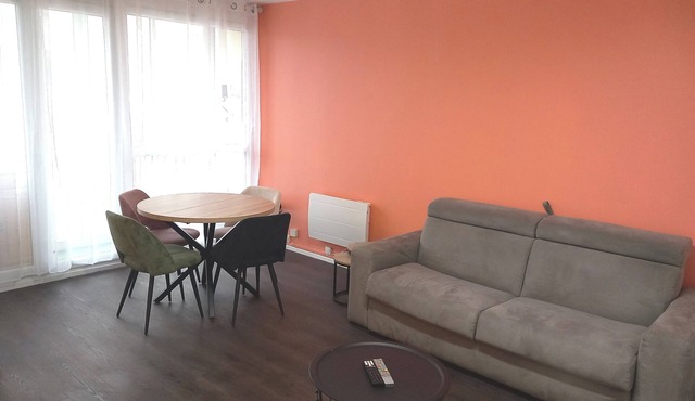 Apparently T2 close to the center