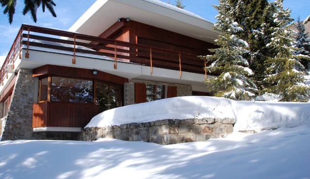 Appart 10 pers 150 m2 in chalet with garden close to slopes and center