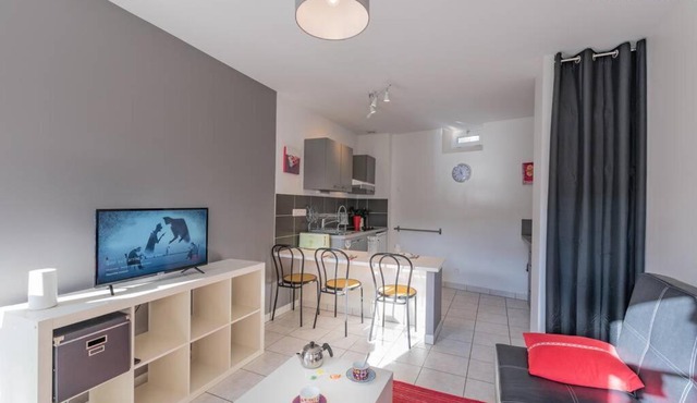 appart 39m2 avec Terrasse et jardin parking Netflix wifi Pas besoin de passe sanitaire