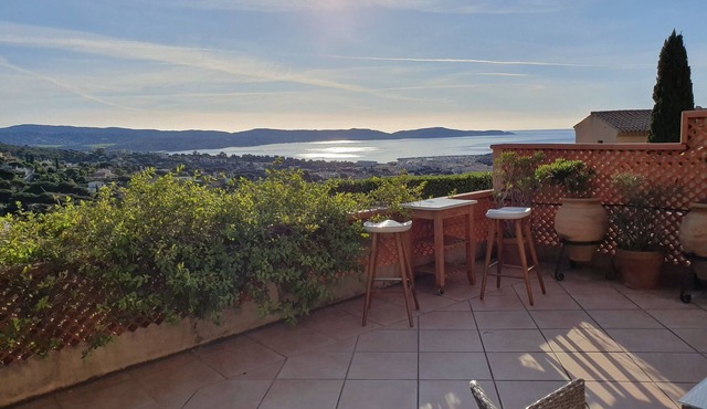 Appart. 4/6 pers. + Terrasse 50m2 , Unique sea view !