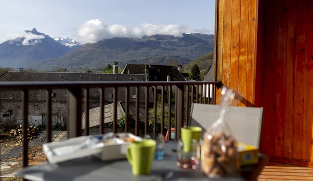 Appart 4/6 Pers Dans Maison Bigourdane Argelès-gazost, Balcon et Jardin Avec vue