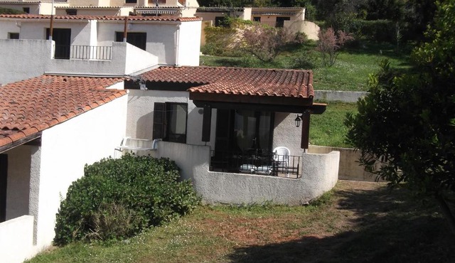 Appart 5 personnes a PORTICCIO Avec 2 piscines matériel enfant ,bébé clim