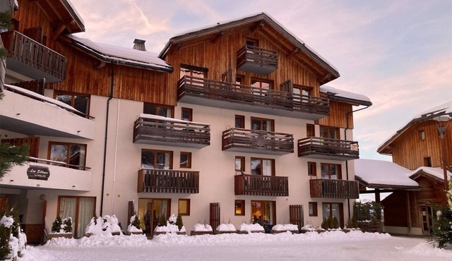 Appart 6 pers center station 1800 pied des pistes