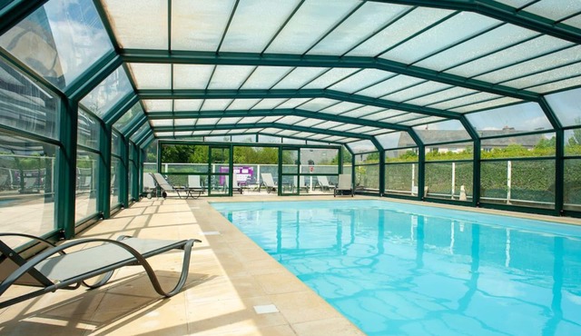 Appart Cosy à Dinan | Piscine Extérieure Chauffée