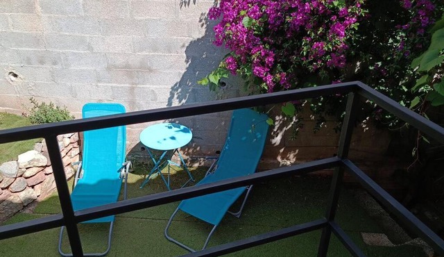 Appart' cosy avec cour, au calme dans village provençal