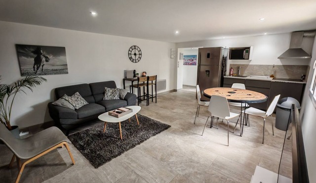 Appart Cosy Avec Jardin, Jacuzzi Privé, Piscine Lété, au Calme