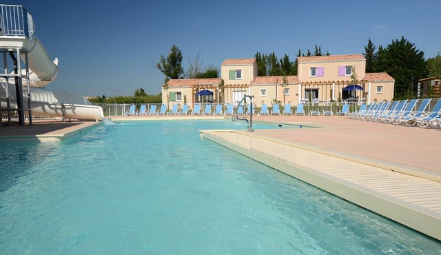 Appart Douillet | Piscine Extérieure avec Toboggan