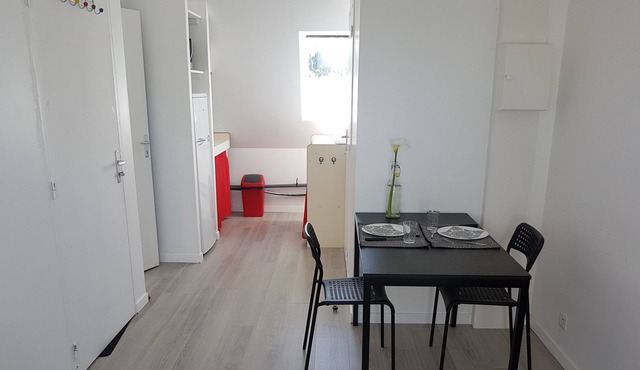 "Appart-Etape": T1bis 24m², R + 1, furnished for 2 or 3 people, from 2 nights