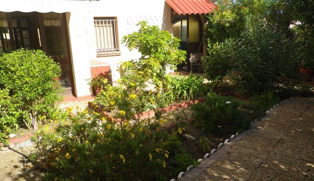 Appart F3, 75m2 on the ground floor with private access, assigned parking space