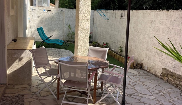 Appartement à Quelques pas de la Plage de Vallieres et du Centre de St Georges