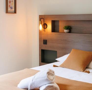 Appart'hôtel Le Corot - Accès Autonome - Saint-Junien Centre