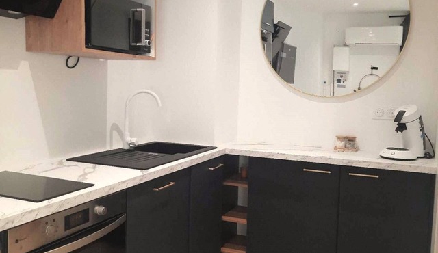 Appart' hôtel tout confort avec balcon, clim, wifi