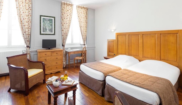 Appart Hotel Charles Sander