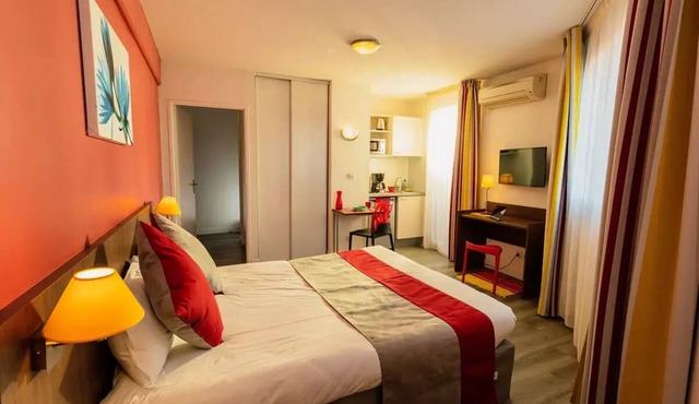 Appart'Hotel Sea & Golf City Perpignan Center* - Comfort Studio 1 or 2 People