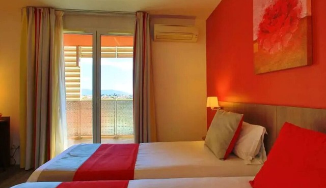Appart'Hotel Sea & Golf City Perpignan Center* - Comfort Twin Studio 1 or 2 People Balcony