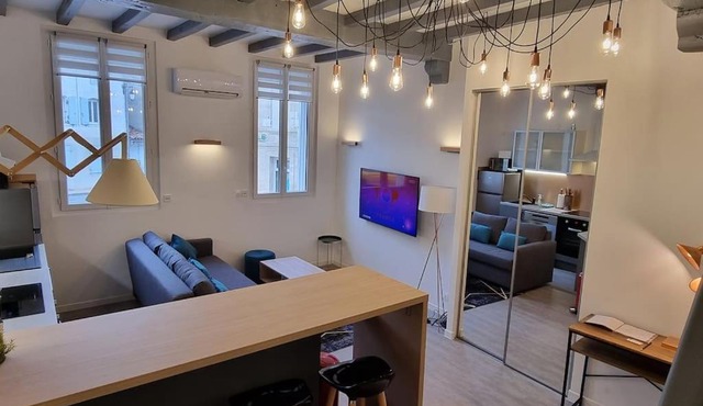 Appart le Rétro Chic - Entièrement rénové en hyper centre - Terrasse et Parking privé