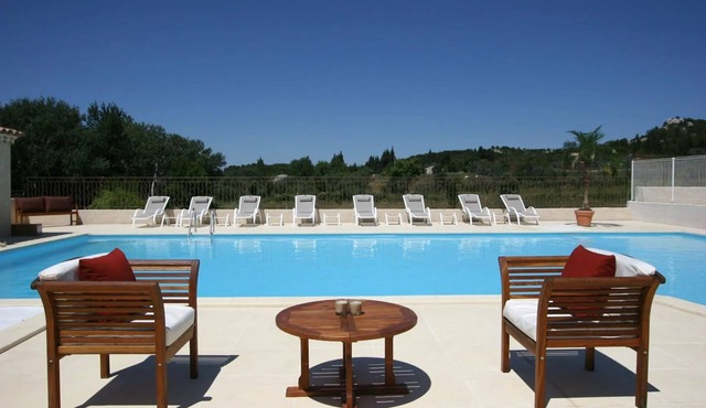 Appart + mezzanine | près des commerces + piscine