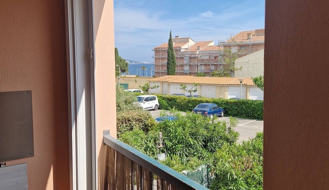 Appart+parking reserve 200m beach Mèze