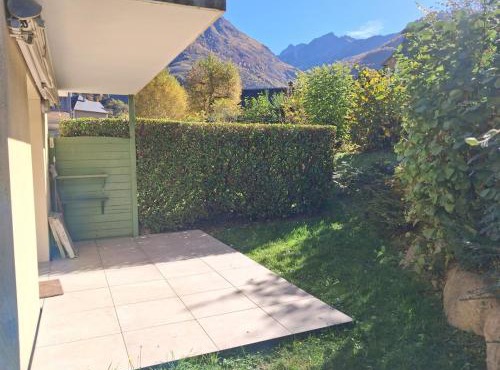 Appart' Pyrénées Nature, tout confort avec terrasse et jardinet