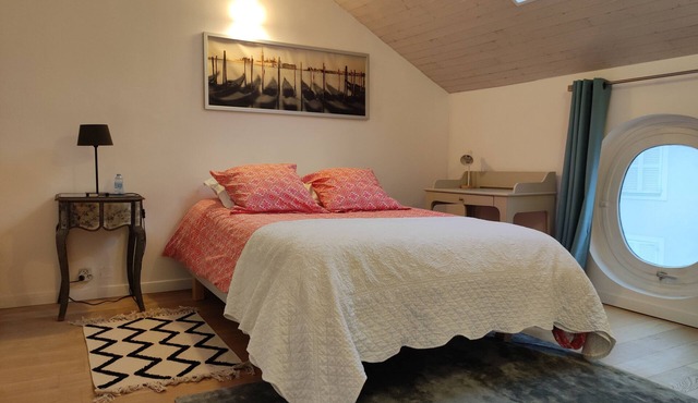 Appart Sous le Ciel, Charme et Lumière Près de Paris et du Parc Bel-air