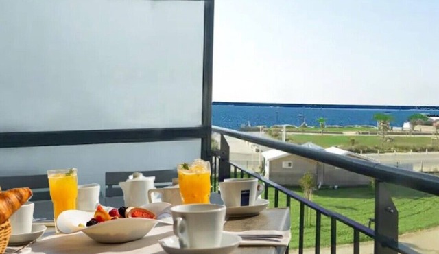 Appart.Standing *, sea view, 2/4 Pers.Piscine chauffée.Wifi