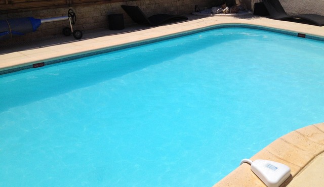 Appart T2 40m2 in villa, 4/5pers, swimming pool 8x4x6m, 300m from the beach