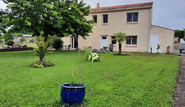 Appart. T2 garden level, near ocean, salt marshes and cycle paths