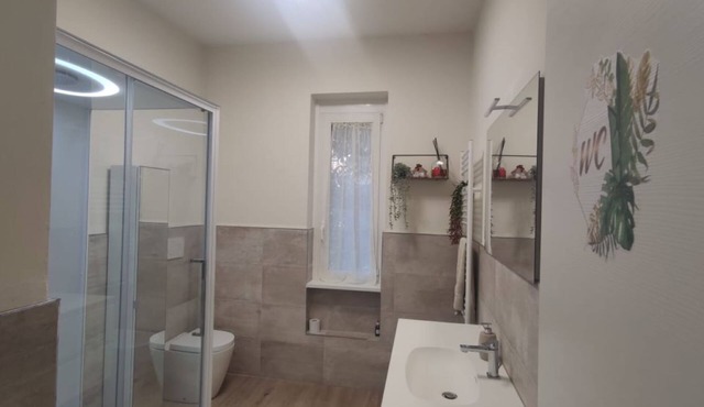 Appartamento in villa con veranda e giardino, relax e comfort garantiti