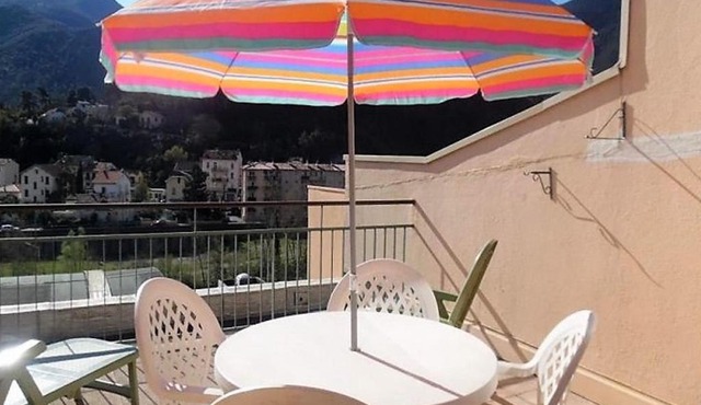 Appartement F2 climatisé avec terrasse, parking, à 600m des thermes - Amélie-les-Bains - FR-1-703-27