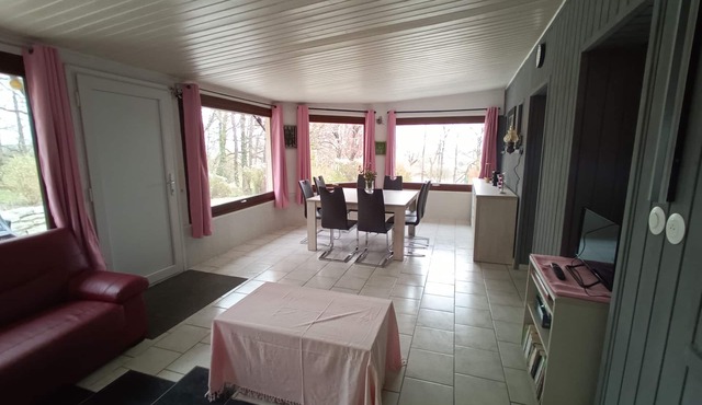 Appartement La Véranda en Plein Cœur du Doubs Proche Suisse. Animaux Acceptés