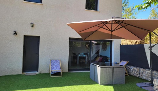 Appartement tout équipé en rez-de-jardin entre Gard et Ardèche