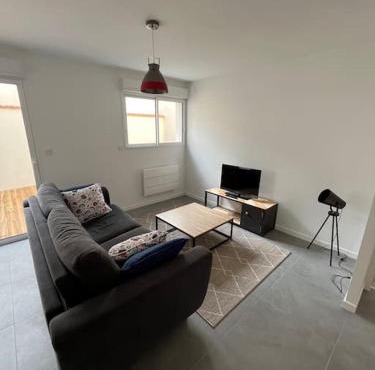 Appartement neuf avec patio