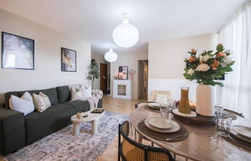 Appartement avec Rétroprojecteur, Babyboot avec belle vue et proche gare