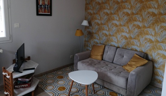 Appartement Climatisé à la Campagne Avec Piscine