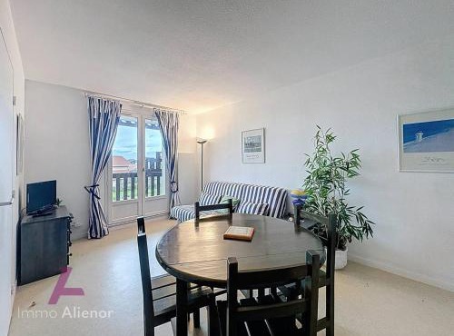 Appartement T2 cabine - 4 pers, balcon, parking - FR-1-857-66