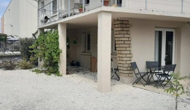 Appartement à 20mn de la Ville a Pied, Animaux de Compagnie Acceptés