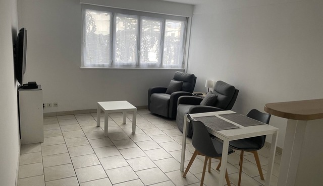 Appartement à 300 m de la Gare Lyon Part-dieu Avec Parking Privé