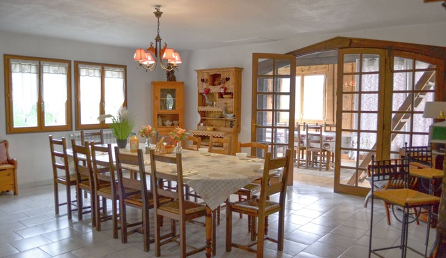 Appartement Équipé 12 Personnes Situé au Pied des Pistes de ski de la Quillane