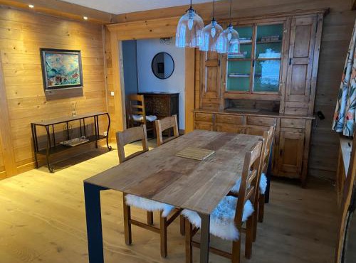 appartement 103m2 près de Megève, face à télécabine la Princesse,2 chambres , garage, local à ski