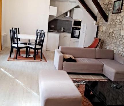 Appartement 1chambre et 1salon