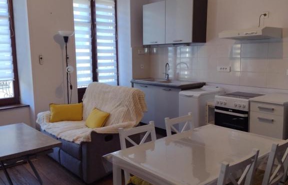 Appartement 1er etage proche des Termes