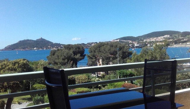 APPARTEMENT 2/4 Persons - Very nice sea view - swimming pools - parking lot