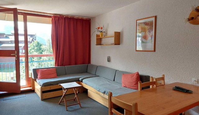 Appartement 2 pièces 5 personnes proche des pistes, des commerces, de la garderie et de l'ESF au centre de la station dArc 1800 dans le village des Villards - FR-1-411-98