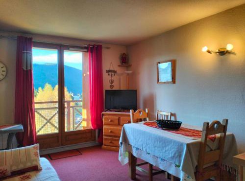 Appartement 2 pièces avec balcon à Villard-de-Lans - FR-1-761-35