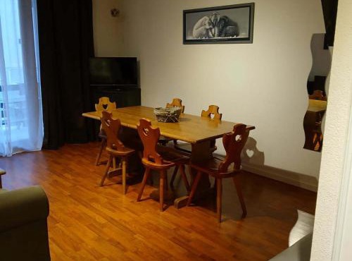 Appartement 2 Pièces Cabine avec Terrasse - FR-1-504-131